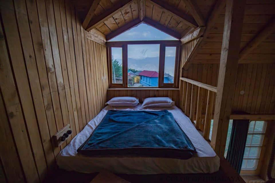 Loghouse At Khajjiar Lake Exterior photo